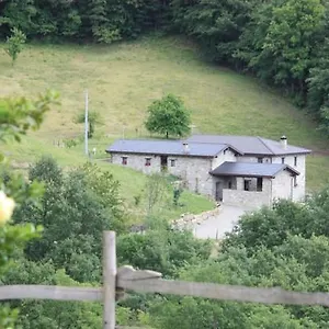 Le Querciole Alloggio per agriturismo Borgo Val di Taro